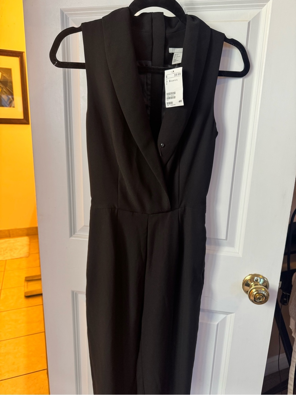 H&M Black Sleeveless V-Neck Jumpsuit